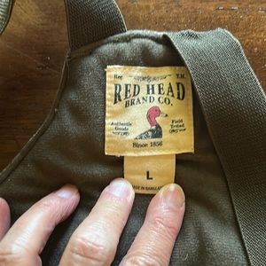 Youth insulated camo hunting bibs. RedHead Brand Co. Like new, non smoking home.